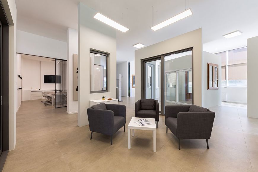 Logo MT Living Solutions Moda Infissi - Showroom Villafranca Verona